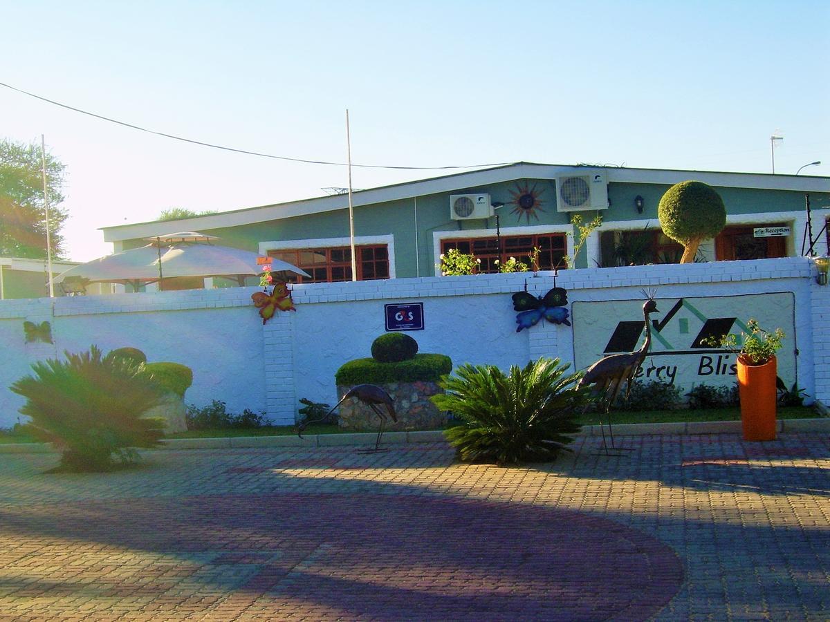 Berry Bliss Guest House Gaborone Exterior photo